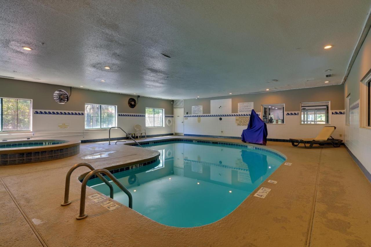 Georgetown Country Inn & Suites By Radisson, Savannah Gateway, Ga מראה חיצוני תמונה