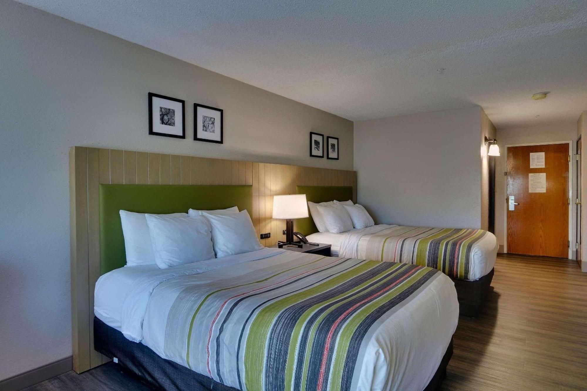 Georgetown Country Inn & Suites By Radisson, Savannah Gateway, Ga מראה חיצוני תמונה