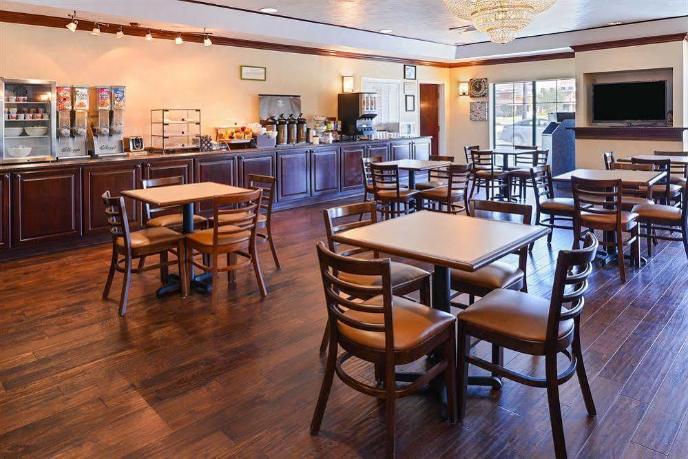 Georgetown Country Inn & Suites By Radisson, Savannah Gateway, Ga מראה חיצוני תמונה